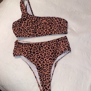 Women’s one shoulder bikini